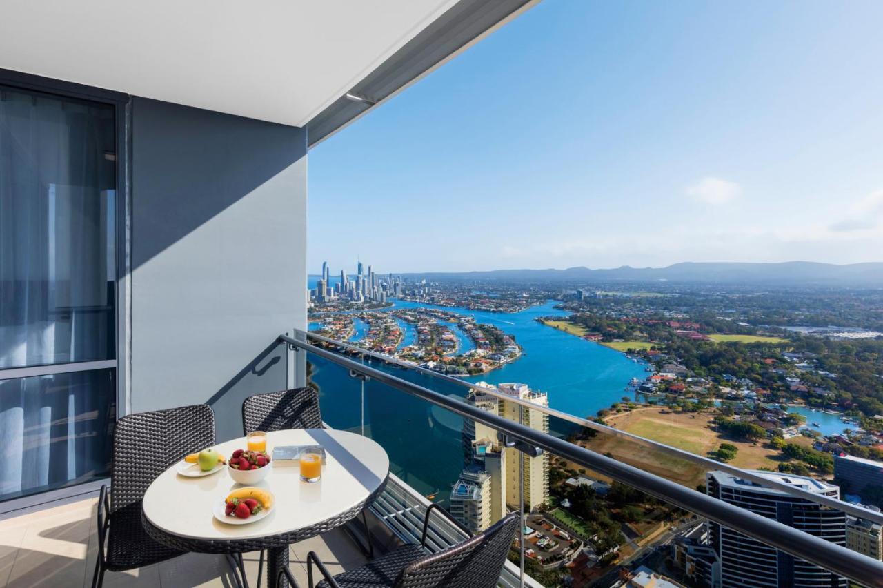 Meriton Suites Southport Gold Coast Buitenkant foto View from the apartment