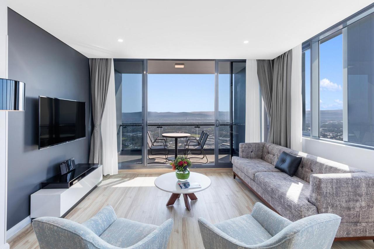 Meriton Suites Southport Gold Coast Buitenkant foto Living room